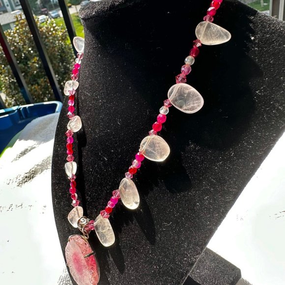 16" Pink Quartz Geode Gemstone Beaded Necklace and Earrings - Picture 6 of 17